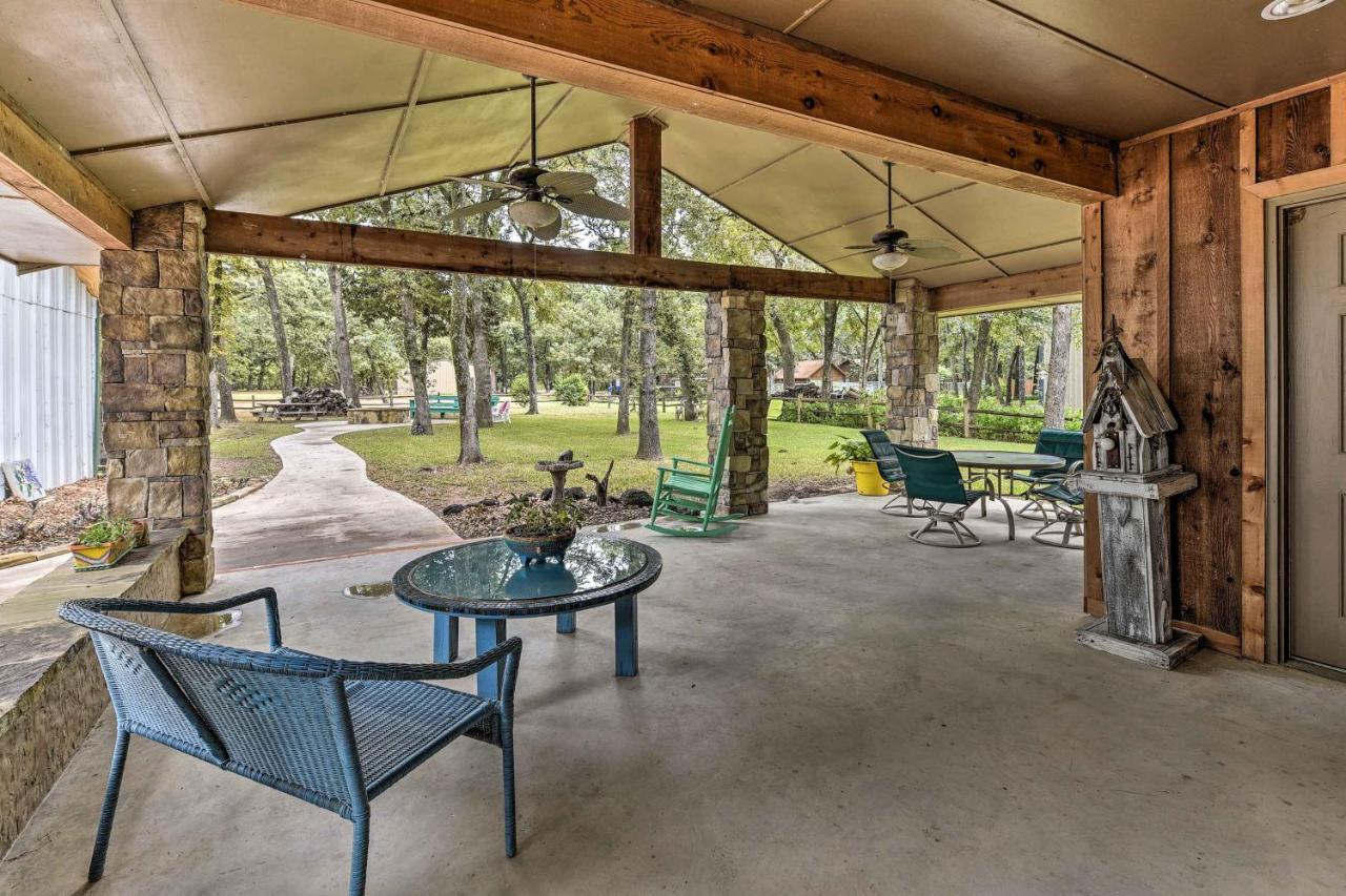 Kingston House With Fire Pit, Short Walk To Lake! Exterior photo